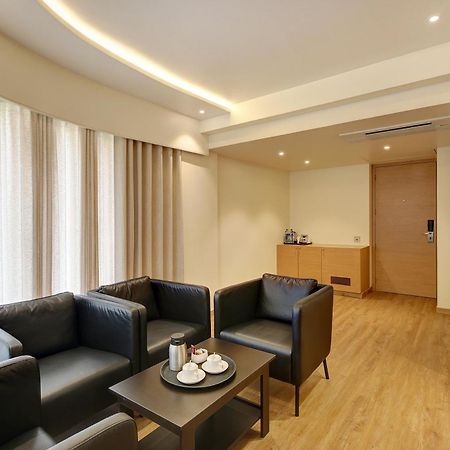 Hotel Mumbai House Ghansoli, Navi Mumbai Eksteriør bilde