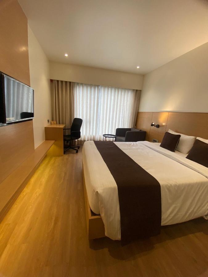 Hotel Mumbai House Ghansoli, Navi Mumbai Eksteriør bilde