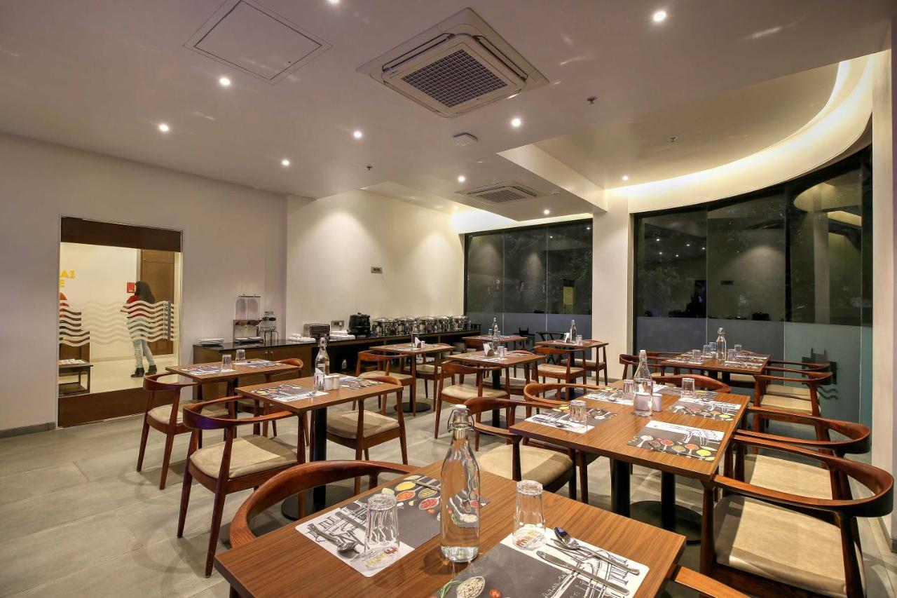 Hotel Mumbai House Ghansoli, Navi Mumbai Eksteriør bilde